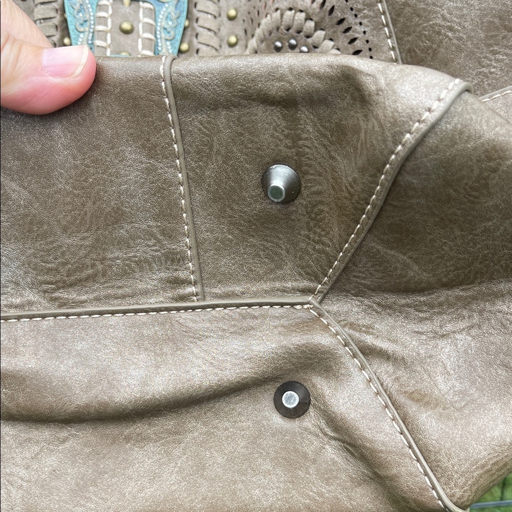 Montana West shoulder bag - Picture 2 of 6